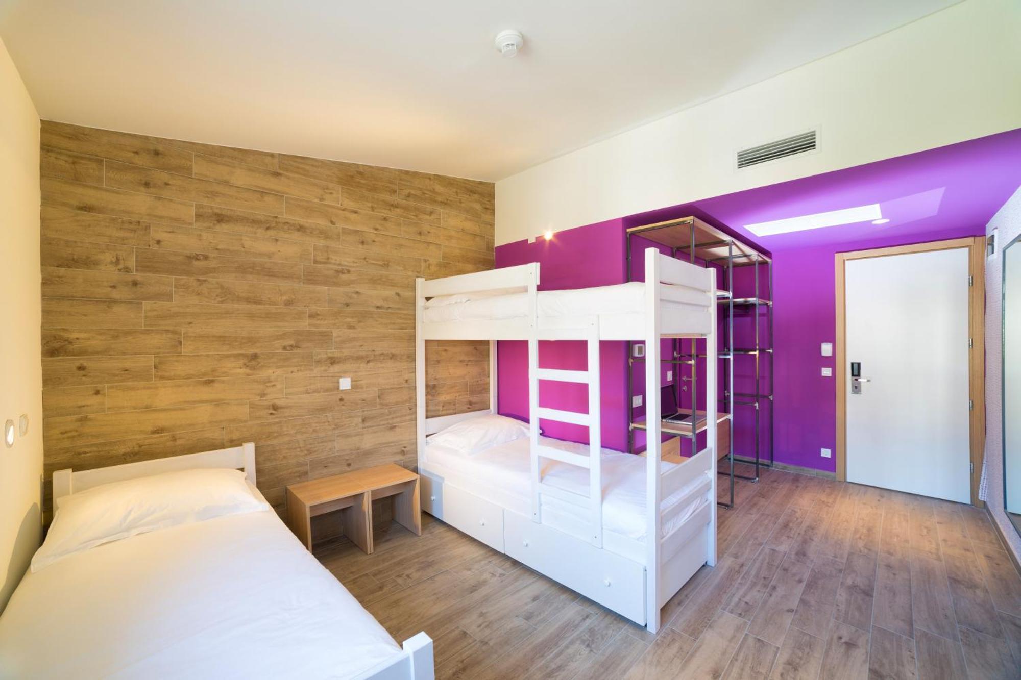 Dreibettzimmer mit Meerblick